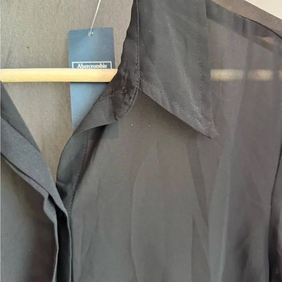 Abercrombie & Fitch Black Sheer Blouse - Picture 2 of 3